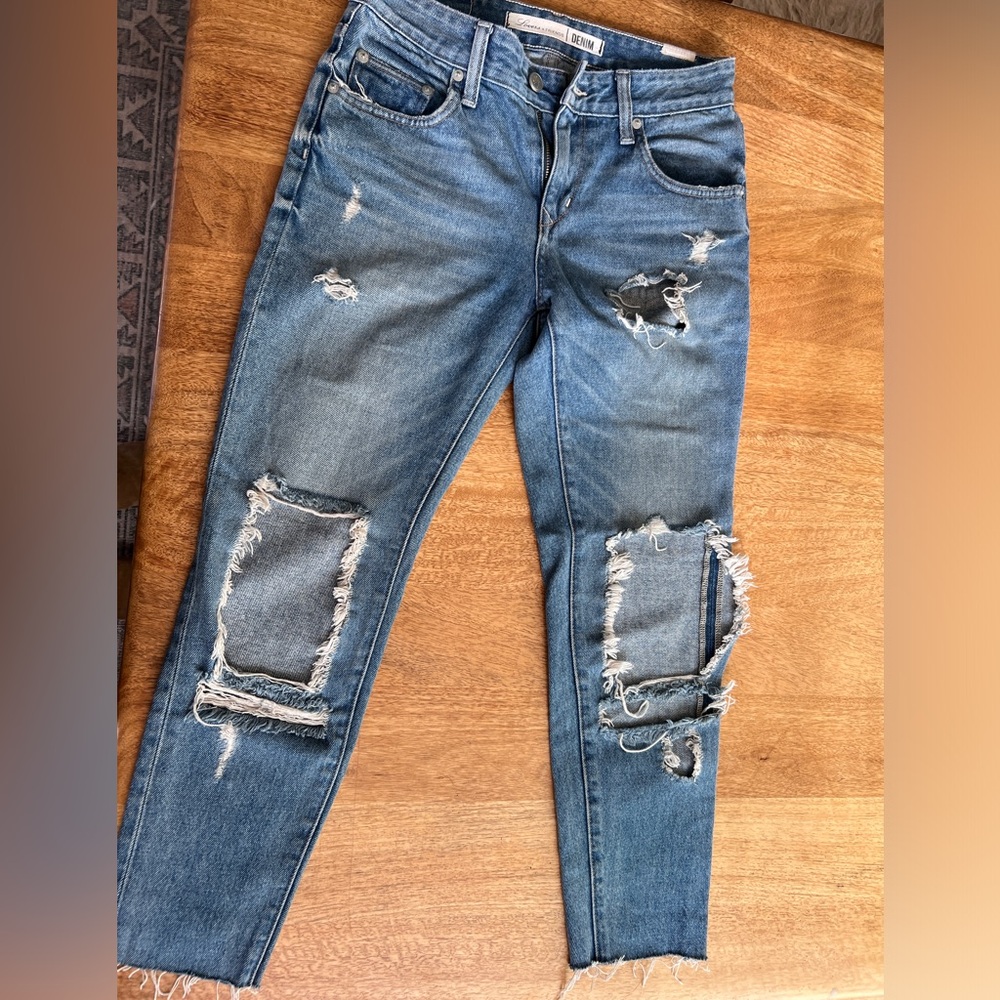 lovers + friends, distressed denim size 24